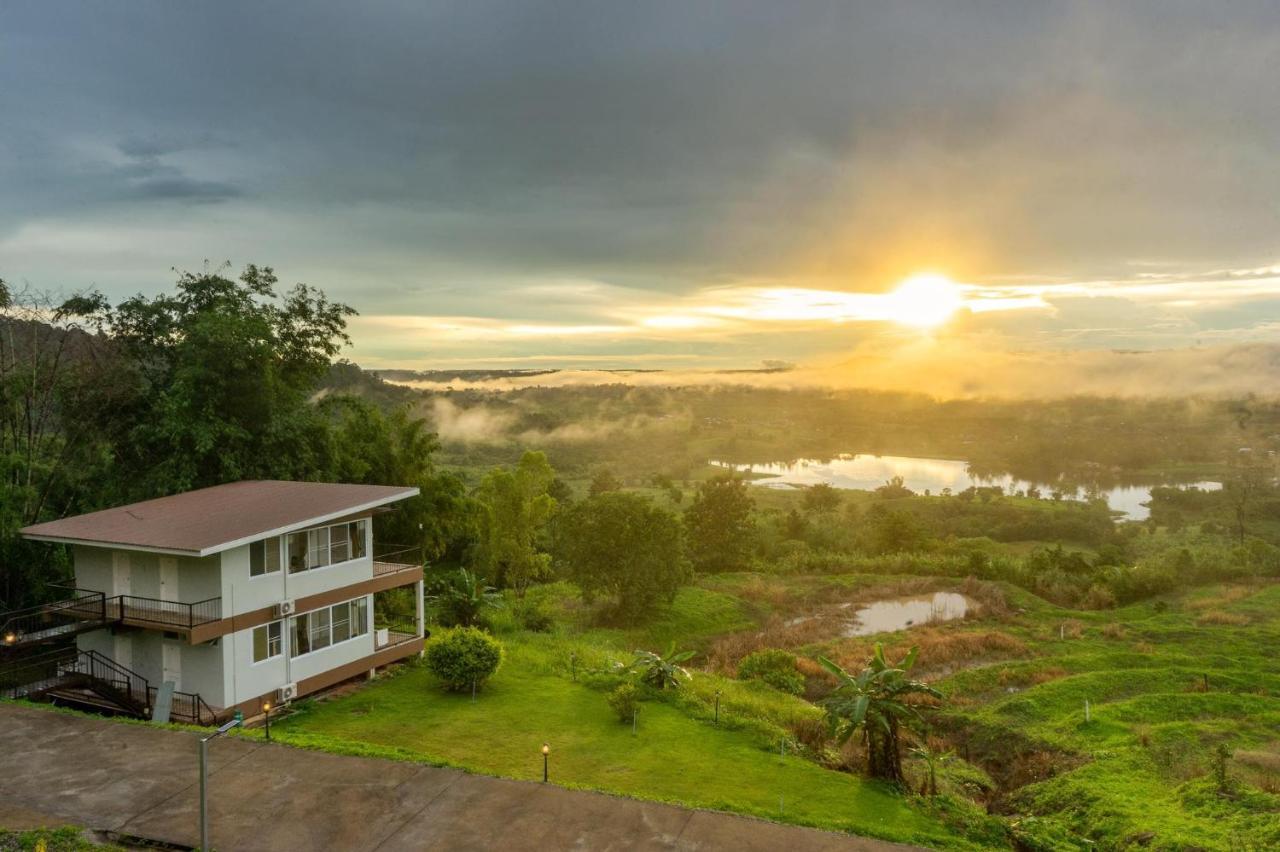 The Private 2 @ Khao Kho Hotell Exteriör bild